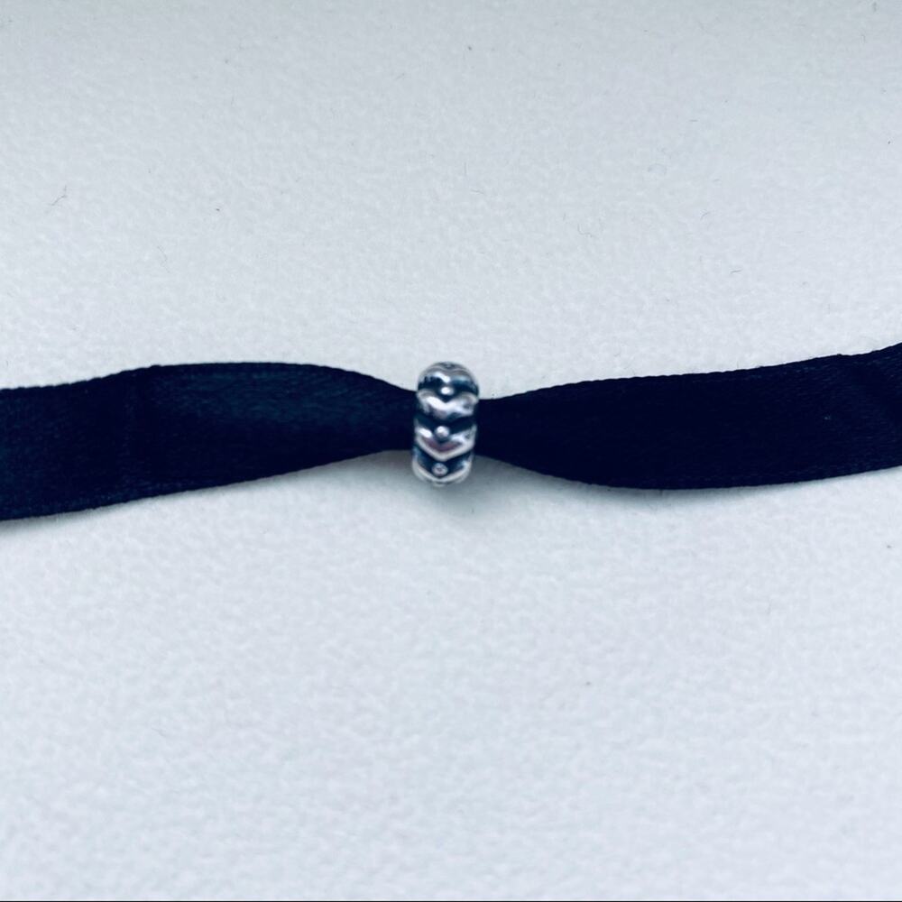 Pandora silver heart spacer charm (discontinued)